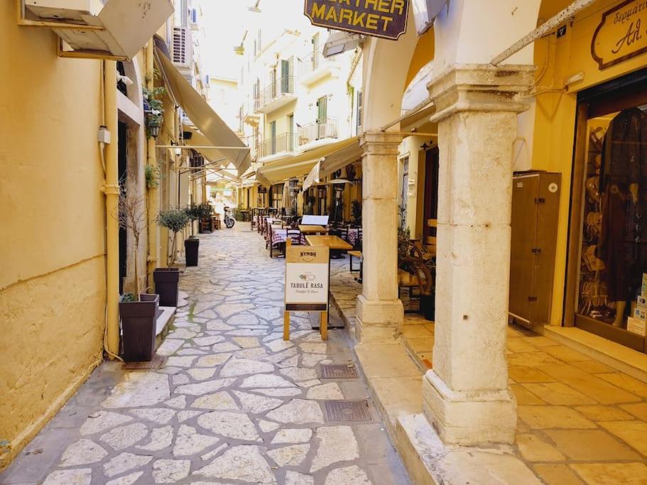 Mary'S Bright Apartment - Corfu Old Town Екстер'єр фото