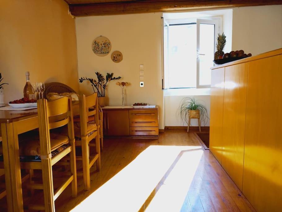Mary'S Bright Apartment - Corfu Old Town Екстер'єр фото