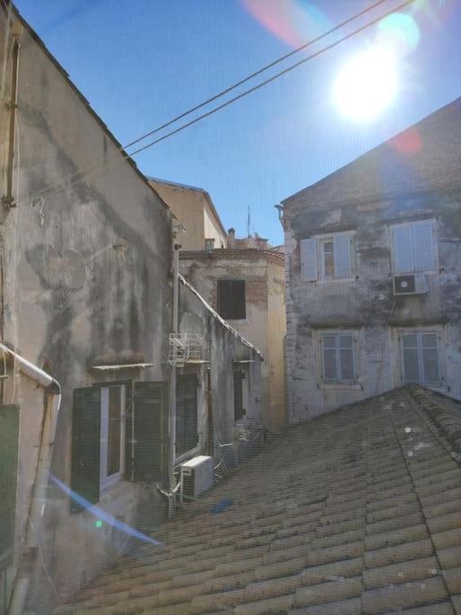 Mary'S Bright Apartment - Corfu Old Town Екстер'єр фото